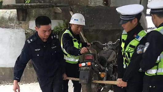 清理整治“僵尸车” 净化环境除隐患冬季交通安全 - 憨鼠网