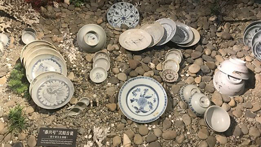 福建德化：素胚上勾勒千年中国 - 憨鼠网