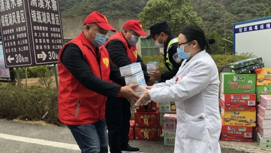 助力疫情防控！德化县憨鼠爱心小分队在行动 - 憨鼠网