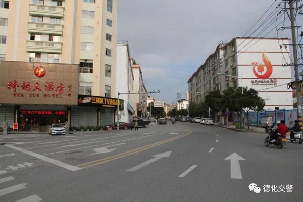 关于城区环城南路、岭南路、环城西路停车位暂停使用的通告 - 憨鼠网