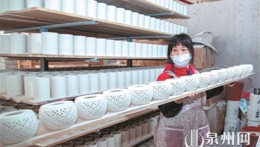 开足马力 赶订单 - 憨鼠网