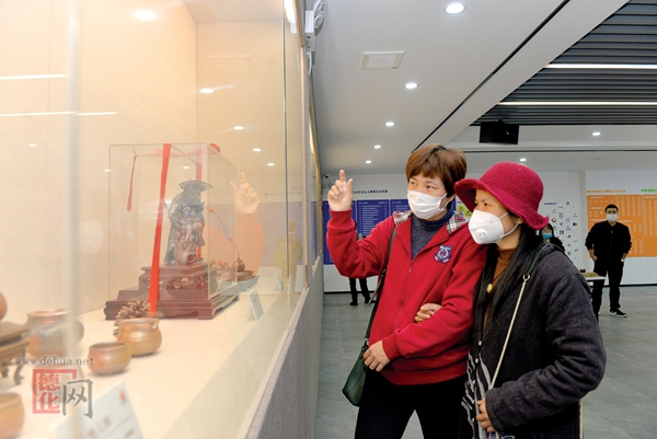 首届德化“瓷谷仙境”柴烧作品展开展 - 憨鼠网