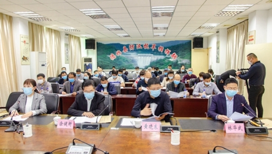 全县老年教育工作会召开 - 憨鼠网