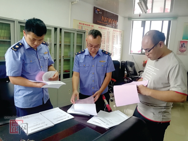 县市场监管局开展安置房小区电梯安全监督检查 - 憨鼠网