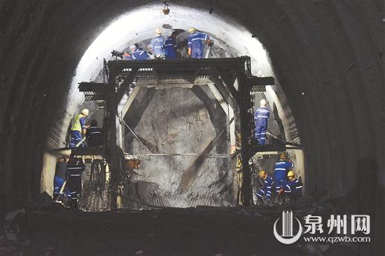 13.72公里 泉州最长隧道提前贯通 - 憨鼠网