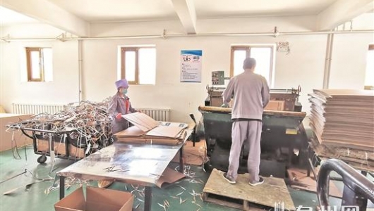 德化援建宁夏红寺堡项目，专为当地妇女和老人提供就业岗位 - 憨鼠网
