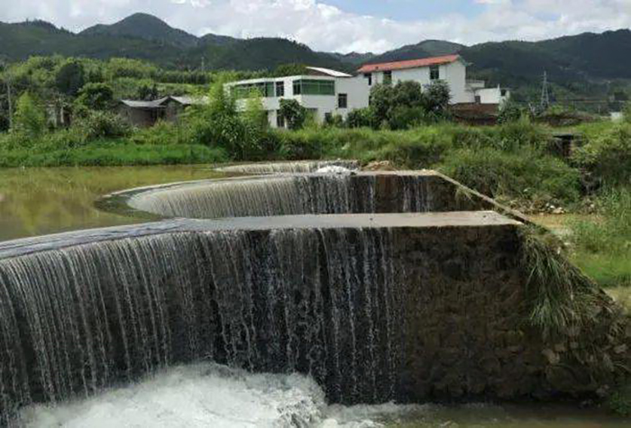 上涌：守好一江碧水护好一方乐土 - 憨鼠网