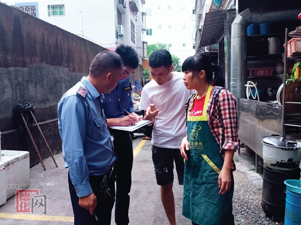 开展餐饮服务行业油烟和污水排放专项整治行动 - 憨鼠网