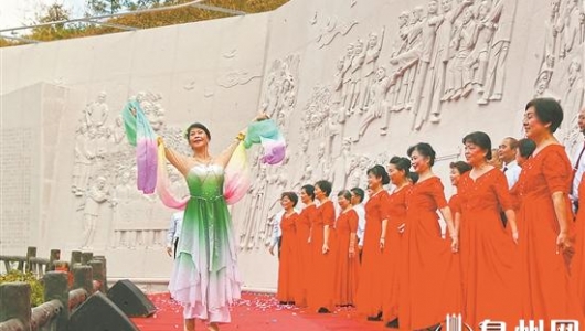 数百德化知青联合捐建“上山下乡纪念墙” - 憨鼠网