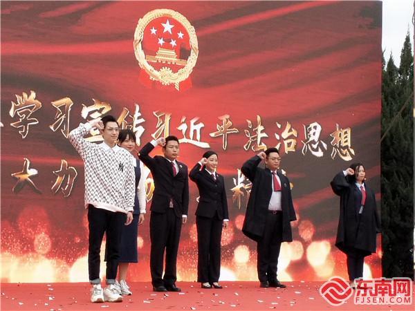 朗誦《憲法，我來說》。東南網(wǎng)記者　張立慶 攝