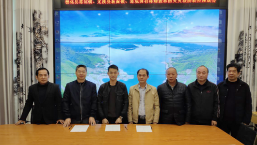 场镇三方齐心合力  共创安全和谐林区 - 憨鼠网