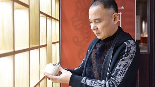 【政协委员风采】徐建勇：履行委员职责 弘扬陶瓷文化 - 憨鼠网
