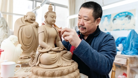 【政协委员风采】林建胜：精雕细琢塑造“大国工匠” - 憨鼠网
