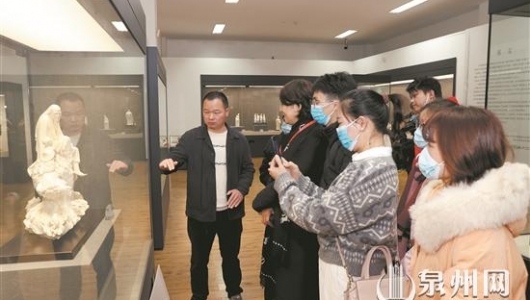 以瓷兴城 - 憨鼠网