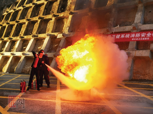 县卫健系统推进消防标准化建设 - 憨鼠网