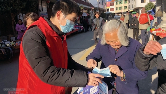 杨梅乡志愿服务暖寒冬 - 憨鼠网