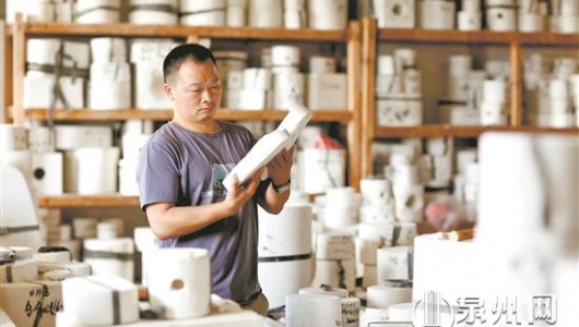 春来早 陶园勤耕耘 - 憨鼠网