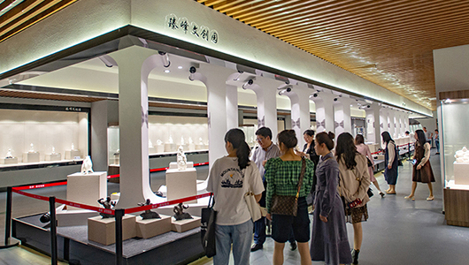 “走进臻峰文创园”文旅研学旅行活动举行 - 憨鼠网