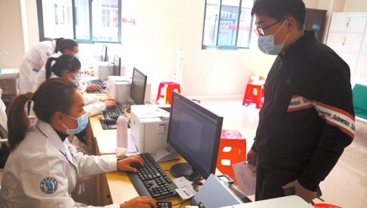 我县全面有序推进新冠疫苗免费接种工作 - 憨鼠网