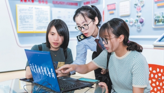 “电子税务局”让办税方便快捷 - 憨鼠网