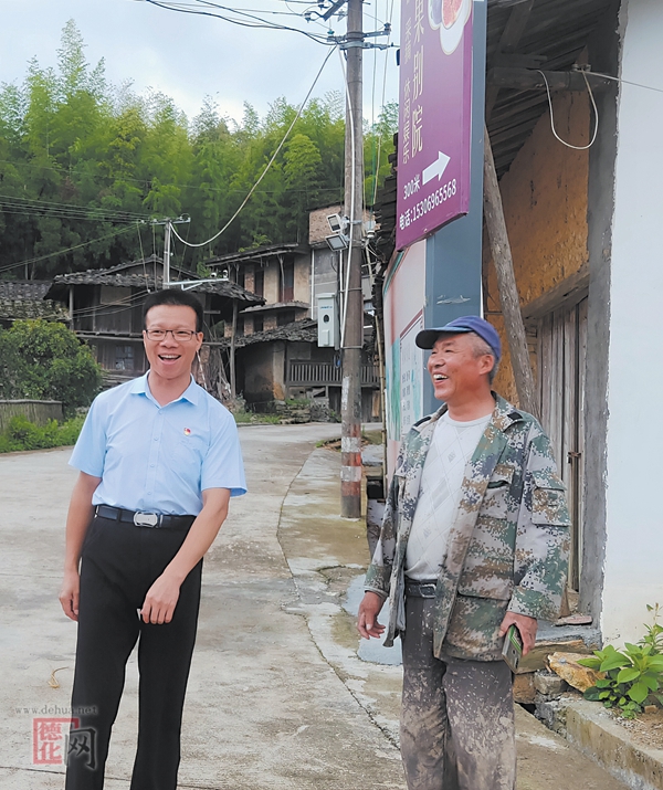 曾清燕：“校村”推进铭爱乡村振兴 - 憨鼠网