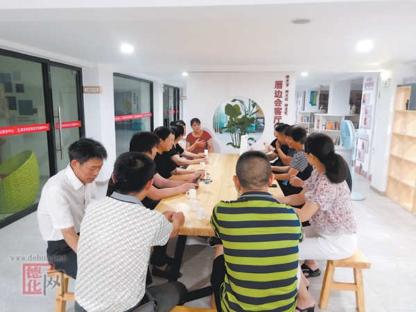 浔中镇富东社区：“五联”聚力 打造 “厝边”会客厅 - 憨鼠网