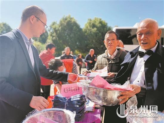 龙门滩镇：走村入户 解决好群众关心的关键小事 - 憨鼠网