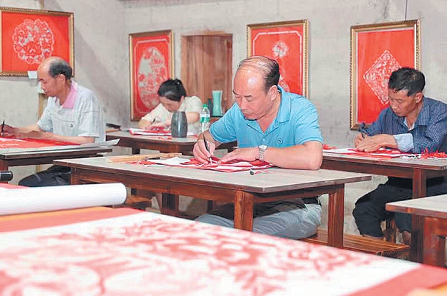 革命史剪纸 献礼建军节 - 憨鼠网